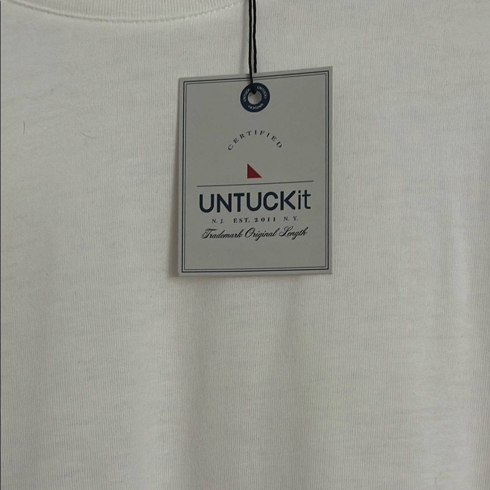 🔥UNTUCKit White Long Sleeve Tee Classic Crew Neck